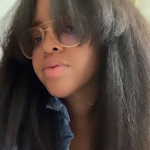 Meet your Posher, Kierra